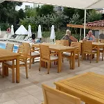 Hotel Adora 3*