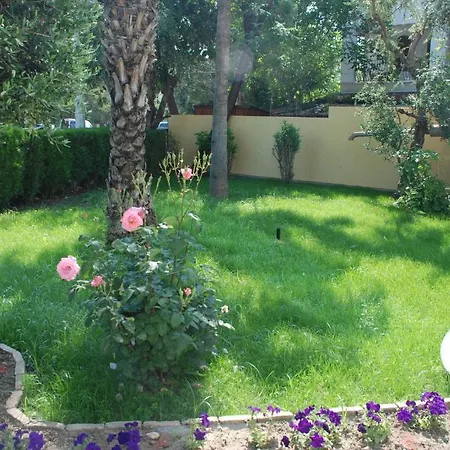 Szálloda Adora Side